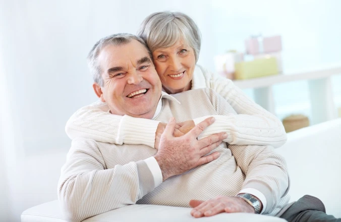 Comprendre l'impact du vieillissement sur la santé bucco-dentaire au cabinet Dentaire Claude Monet à Croissy-sur-Seine