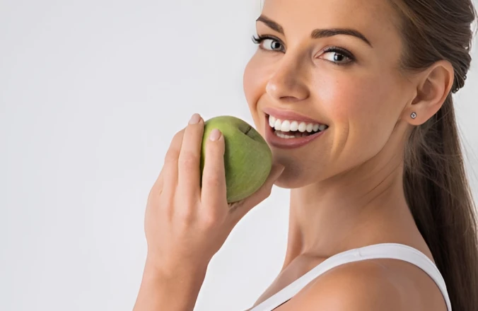 Quels aliments consommer après un implant dentaire ?